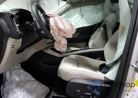 2023 Volvo Xc40 Plus from USA, damaged, VIN YV4L12UW7P2912043